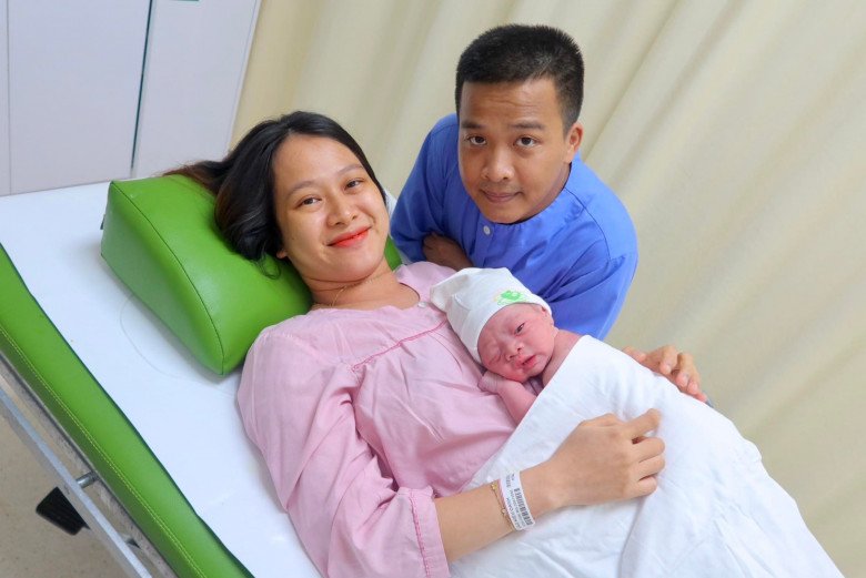 Cả 2 lần sinh thường, chị Oanh đều chọn kích sinh bằng các phương pháp khác nhau để đỡ sốt ruột và vượt cạn nhanh hơn. (Ảnh: NVCC)