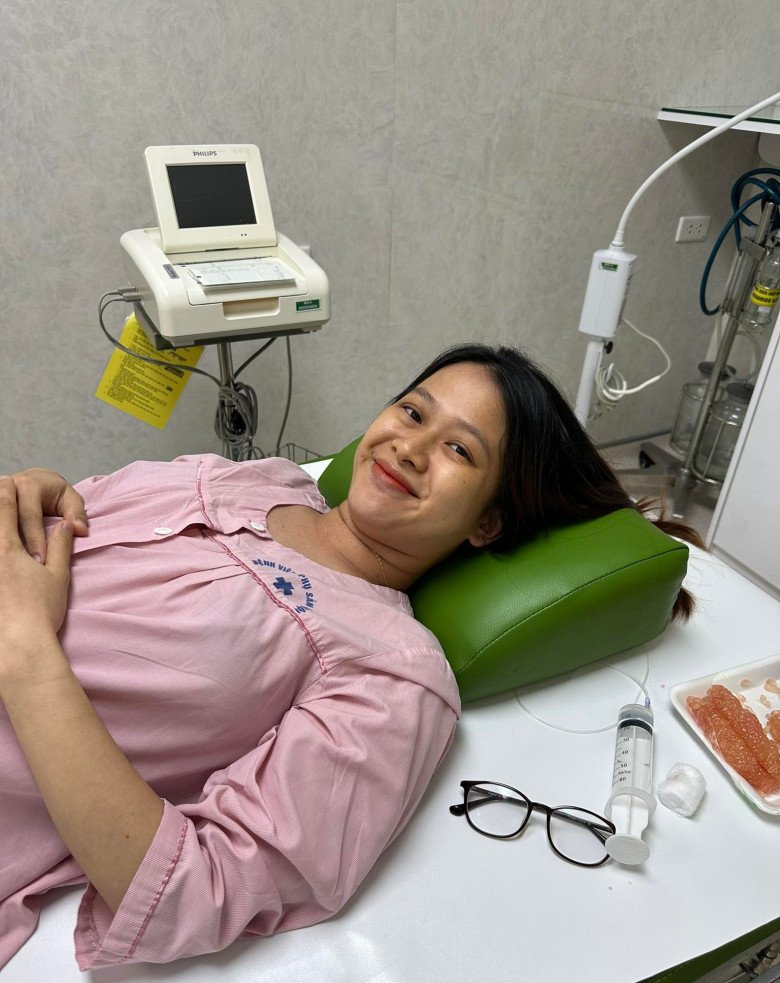 2 lần đi đẻ của chị Oanh đều quá ngày dự sinh mà chưa có dấu hiệu chuyển dạ. (Ảnh: NVCC)