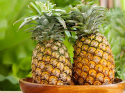 Bếp Eva - Ăn dứa bao năm cứ bị rát lưỡi, ngâm vào thứ này ăn bao nhiêu quả cũng không sao lại ngọt ngon hơn bình thường