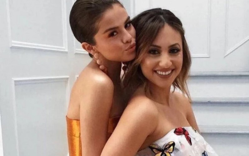 Về tin đồn hiềm khích với Selena Gomez, Francia Raísa cũng thẳng thắn bác bỏ. Cả hai vẫn là bạn bè rất tốt của nhau.
