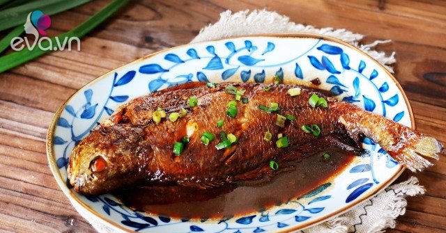 View - Cuối tuần mát mẻ là nồi cá kho kiểu mới thơm lừng, nếm miếng nào ngon miếng đấy, cơm ăn vài bát vẫn thèm