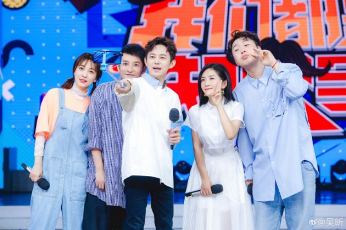 Nữ MC đa tài của showbiz: Đích thực amp;#34;con nhà người taamp;#34; trong truyền thuyết, giàu có nhưng ế - 3