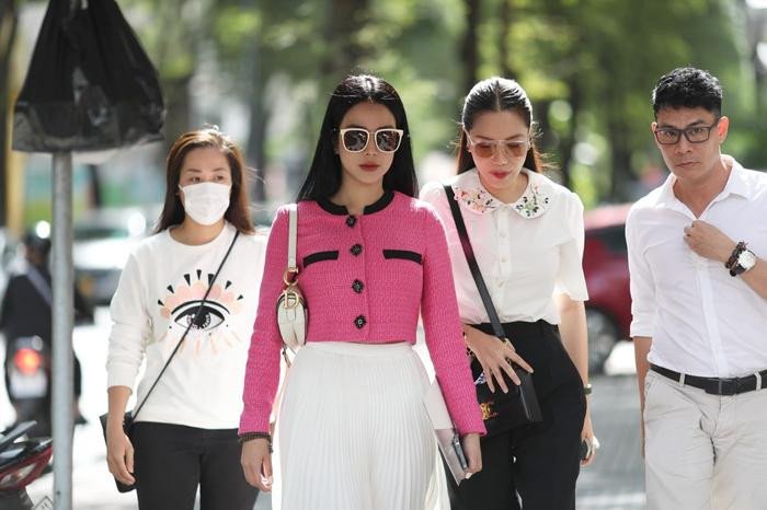 Trước đó, nữ diễn viên và chồng cũ đã nhiều lần tới Tòa án để giải quyết tranh chấp về quyền nuôi con, kéo dài nhiều tháng vẫn chưa có kết quả cuối cùng.