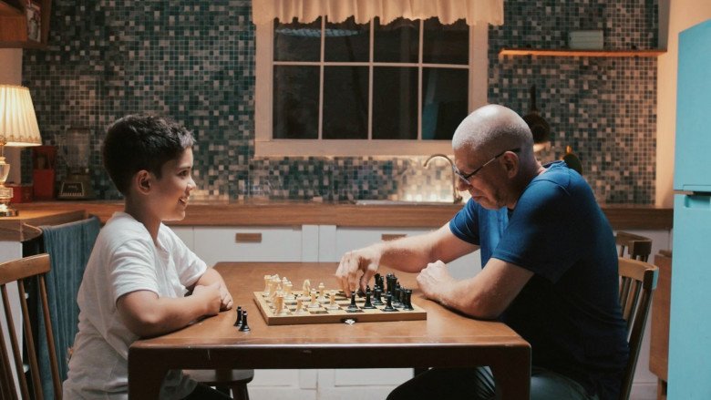 View - Rapper nhí mang 2 dòng máu Việt - Ukraine hát ca khúc cảm động nhân dịp sinh nhật cha