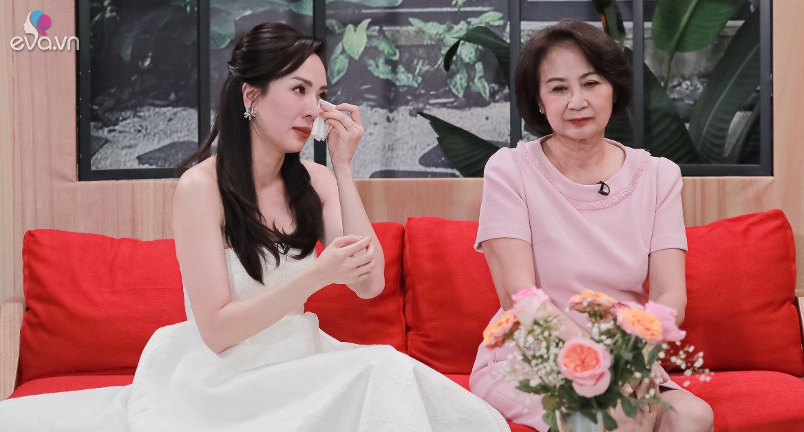 View - Em dâu Hoa hậu Hà Kiều Anh khóc nấc xin lỗi mẹ chồng trên sóng truyền hình