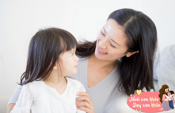 Bố mẹ nên có khả năng kiểm soát cảm xúc của mình và áp dụng những phương pháp giáo dục tốt hơn để hướng dẫn con.