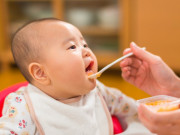 Làm mẹ - Cháo gà cho bé ăn dặm, món ngon dễ làm, dễ ăn nhưng đầy đủ dinh dưỡng