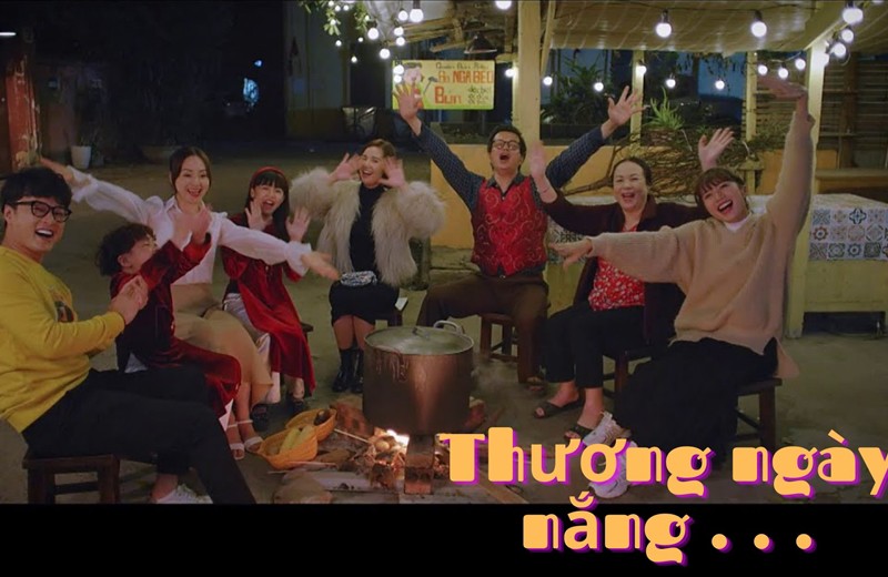 Thương Ngày Nắng Về cũng từng bị "bắt đổi" thành Thương Ngày Nắng Tắt khi để Vân Khánh (Lan Phương) bị đẩy đến tận cùng bi kịch, từ chuyện chồng làm ăn thua lỗ, mẹ chồng lẫn chị chồng làm khó đến bị cưỡng hiếp.
