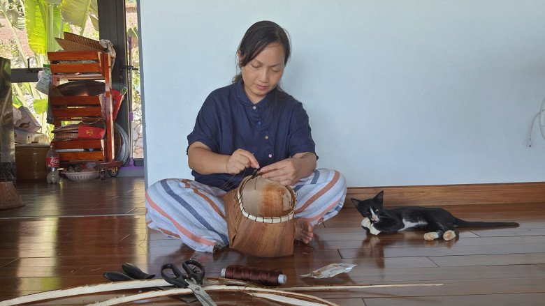 10 năm “bỏ phố về quê’’ của đôi vợ chồng trung niên: choáng ngợp trước khu vườn rộng 2 hecta trên thảo nguyên xanh mướt - 1