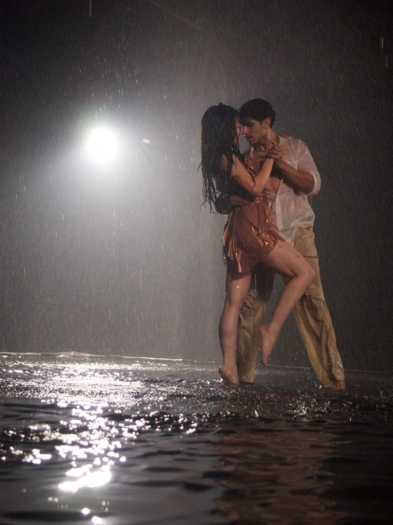 View - Charmy Pham làm mới bản thân, vượt ngoài khuôn khổ ballad và cái tên cũ Hương Tràm