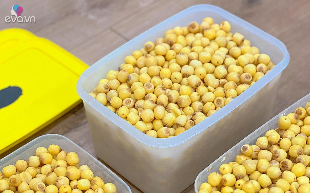 View - Mẹ đảm gợi ý cách bảo quản hạt sen để cả năm vẫn giữ được màu vàng tươi, không sượng