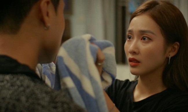 View - Cảnh phim xuất sắc không cần thoại: Khả Ngân hút 5 triệu lượt xem, Thanh Hương khiến khán giả nát lòng