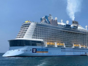 Lifestyle - Spectrum of the Seas: Siêu du thuyền vừa tới Nha Trang hiện đại ra sao?