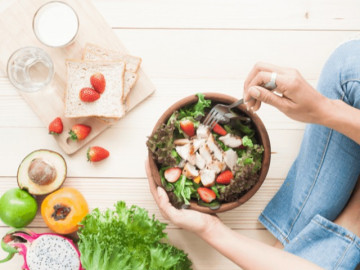 Tiến sĩ dinh dưỡng tiết lộ 5 cách ăn để giảm cân, nhiều người không biết cứ áp dụng bừa trên mạng vừa khổ vừa tốn