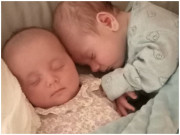 Bà bầu - Hiện tượng y học cực hiếm: Hai bé song sinh chào đời cùng một lúc khiến cả bệnh viện ngạc nhiên