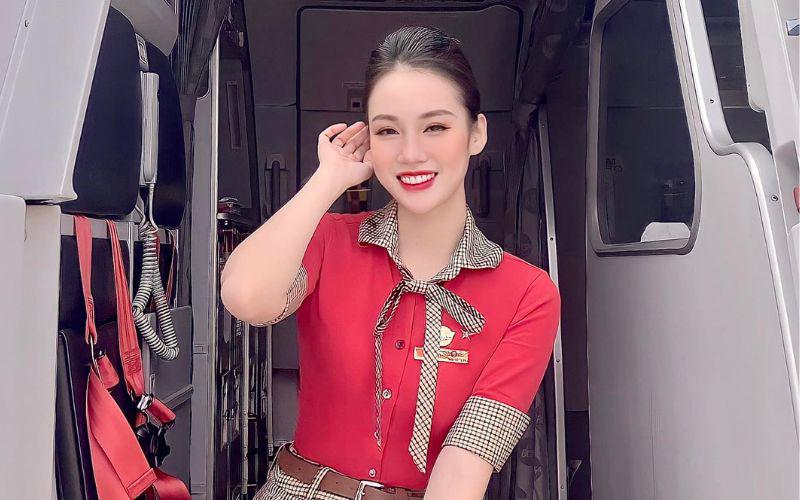 Nguyễn Ngọc Mai (sinh năm 1997) là một trong những nữ tiếp viên hàng không có lượng người theo dõi khá ấn tượng trên mạng xã hội bởi gương mặt cùng vóc dáng xinh đẹp. 
