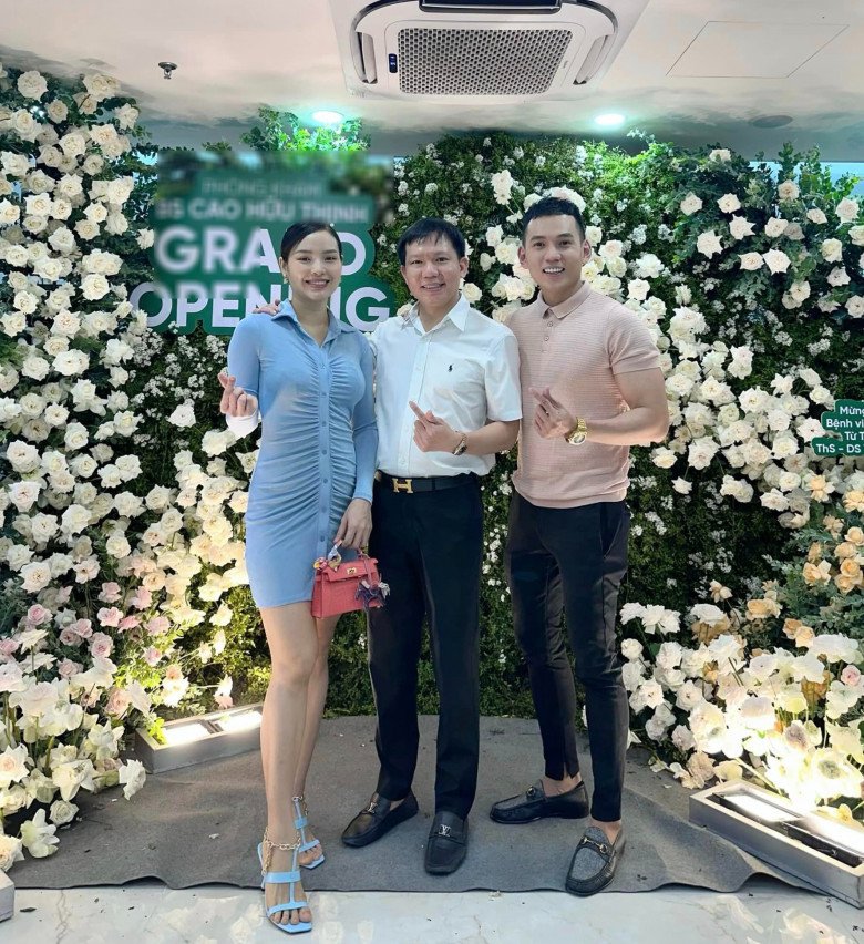 View - Con chưa tròn 2 tháng, Phương Trinh Jolie khoe body siêu thực, dân mạng phát hiện thứ gây tiếc nuối