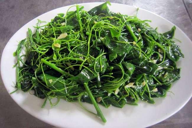 View - Loại rau dại trước không ai ăn, giờ thành đặc sản được săn lùng khắp cõi mạng, giá bán lên tới 300.000 đồng/kg