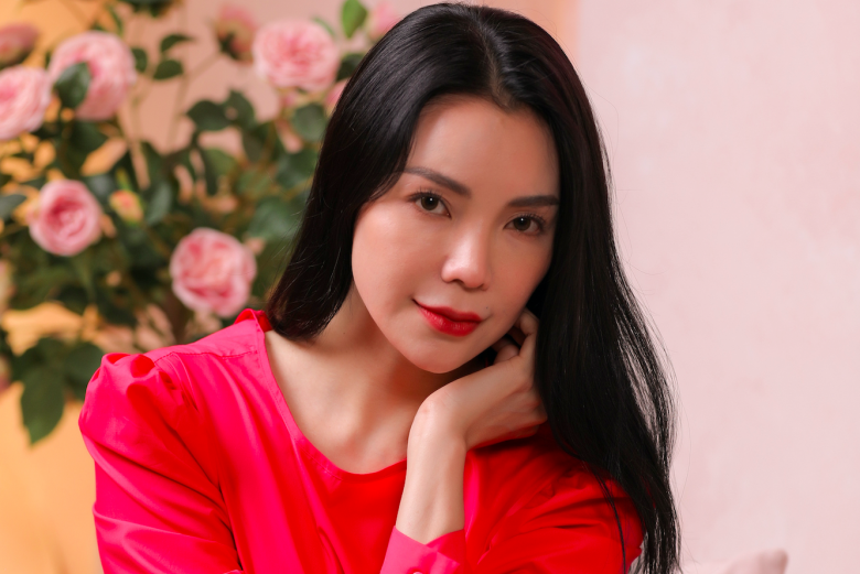 Mỹ nhân Đất Mũi gặp nhiêu truân chuyên, trắc trở trong chuyện tình cảm.