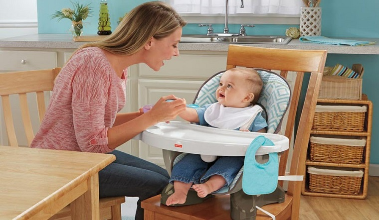 Ghế ăn dặm cần phải mang đến cảm giác thoải mái nhất cho bé. (Ảnh minh họa)