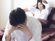Làm mẹ - Chồng đi làm xa 3 năm mới về nghe con gái nói vợ mới sinh em bé, nhìn đứa trẻ trong nôi mà nghẹn ngào
