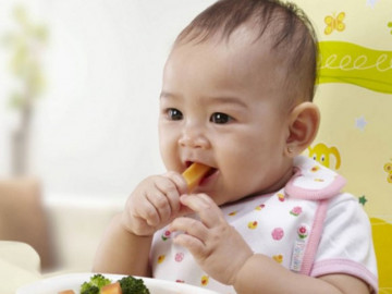 Mách mẹ 10 cách làm bánh ăn dặm cho bé siêu đơn giản tại nhà