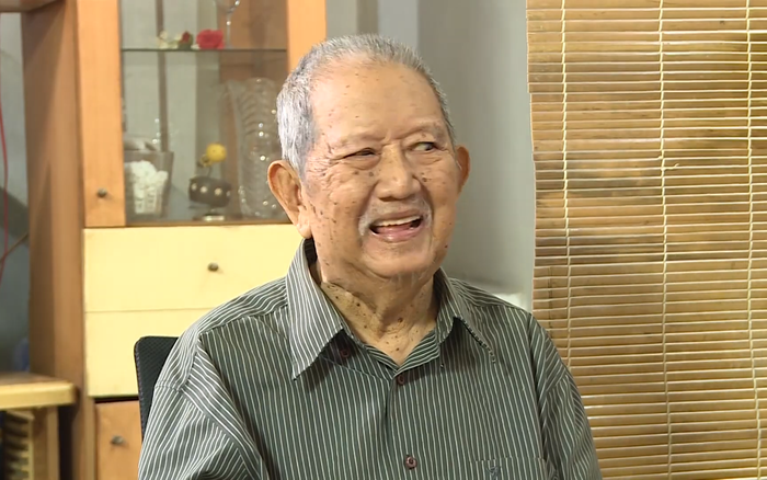  Dù cuộc sống còn nhiều khó khăn và bệnh tật vẫn luôn bủa vây nhưng nghệ sĩ Mạc Căn luôn vui vẻ, lạc quan. 