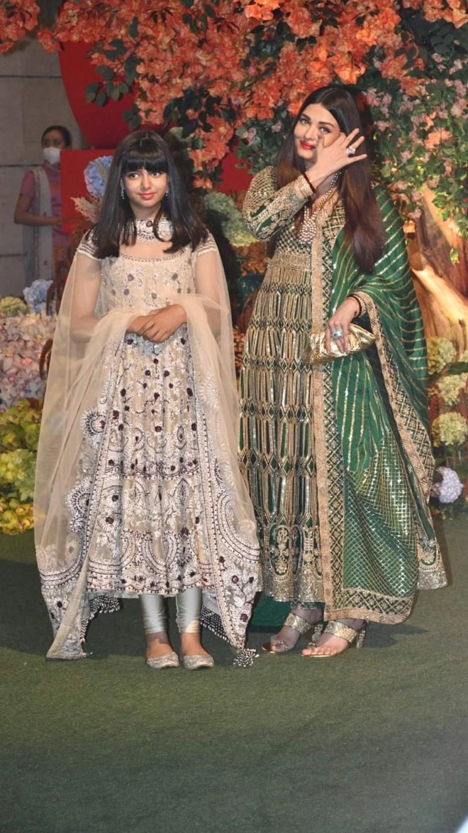 View - Aaradhya Bachchan - Ái nữ nhà Hoa hậu đẹp nhất mọi thời đại: 12 tuổi nhan sắc gây sốt, học vấn đỉnh