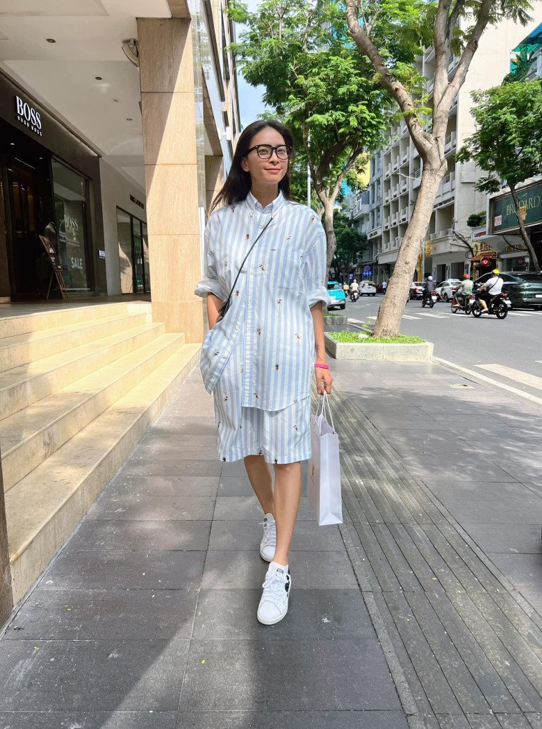 View - Được ông xã phục vụ cơm nước theo chế độ, Ngô Thanh Vân tuổi 44 chỉ việc đẹp và tập tành trụ nhan