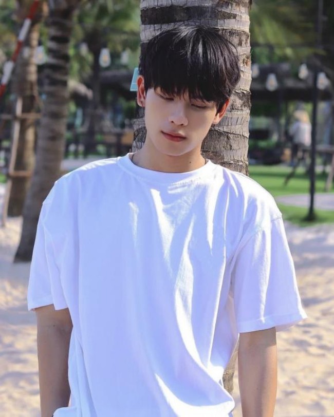 View - Quý tử Hồng Diễm nói 4 thứ tiếng, bị nhầm là trai Thái vì quá đẹp nhưng từng tự ti ngoại hình