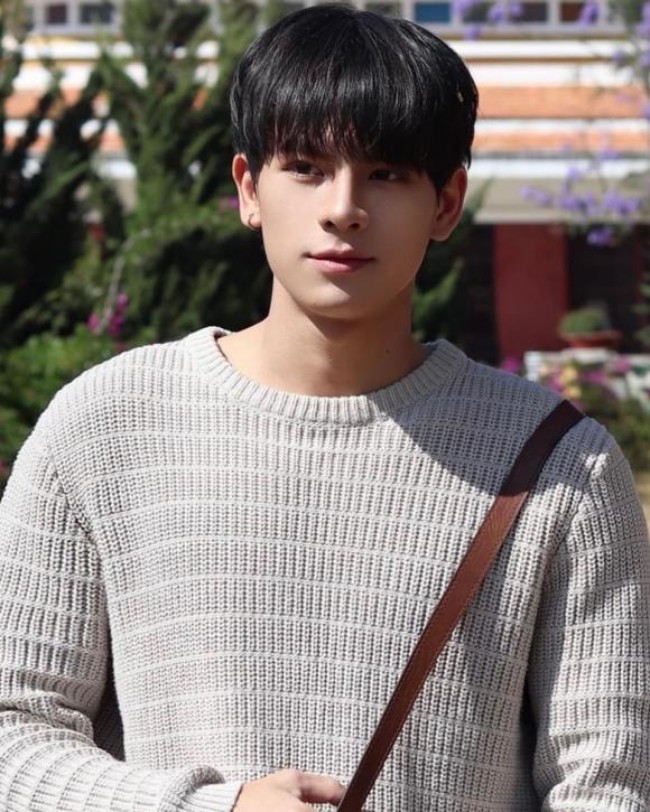 View - Quý tử Hồng Diễm nói 4 thứ tiếng, bị nhầm là trai Thái vì quá đẹp nhưng từng tự ti ngoại hình