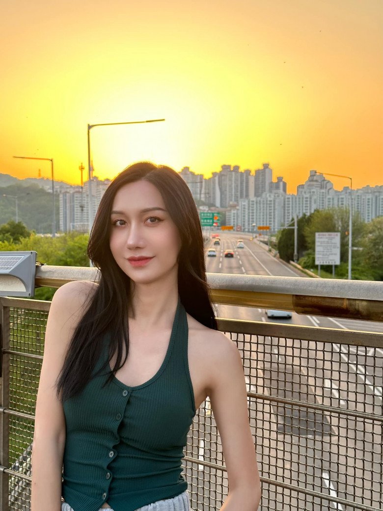 View - Lynk Lee chi gần 2 tỷ làm con gái xịn, ăn mặc quyến rũ, mặt hoa da phấn vẫn bị miệt thị