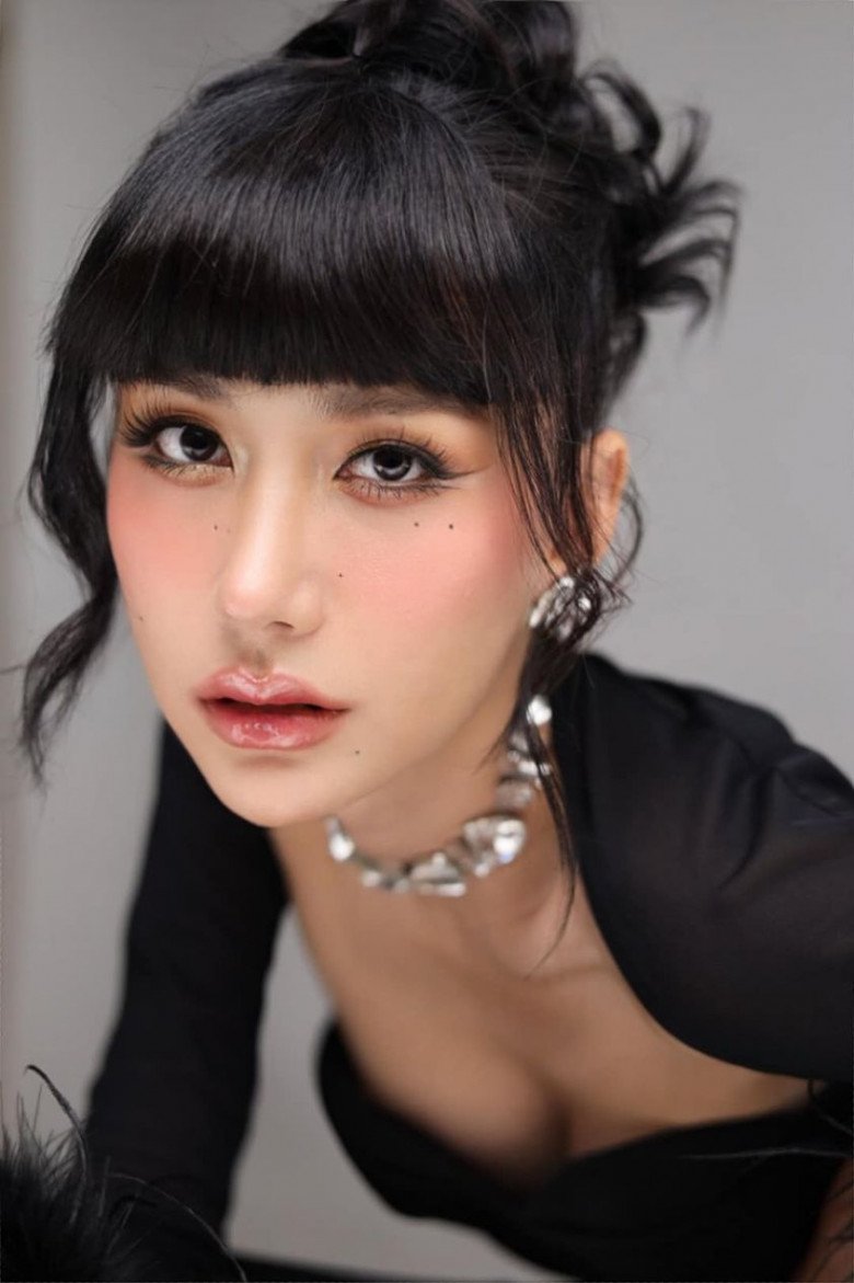 View - Lynk Lee chi gần 2 tỷ làm con gái xịn, ăn mặc quyến rũ, mặt hoa da phấn vẫn bị miệt thị