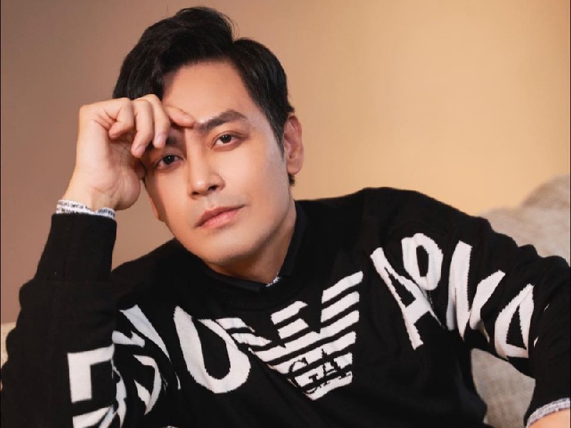 MC Phan Anh vốn là người dẫn chương trình, diễn viên được đông đảo khán giả yêu mến. Tuy nhiên, sau lùm xùm từ thiện vào năm 2016, nam MC gần như 'biến mất' khỏi showbiz suốt 7 năm qua.
