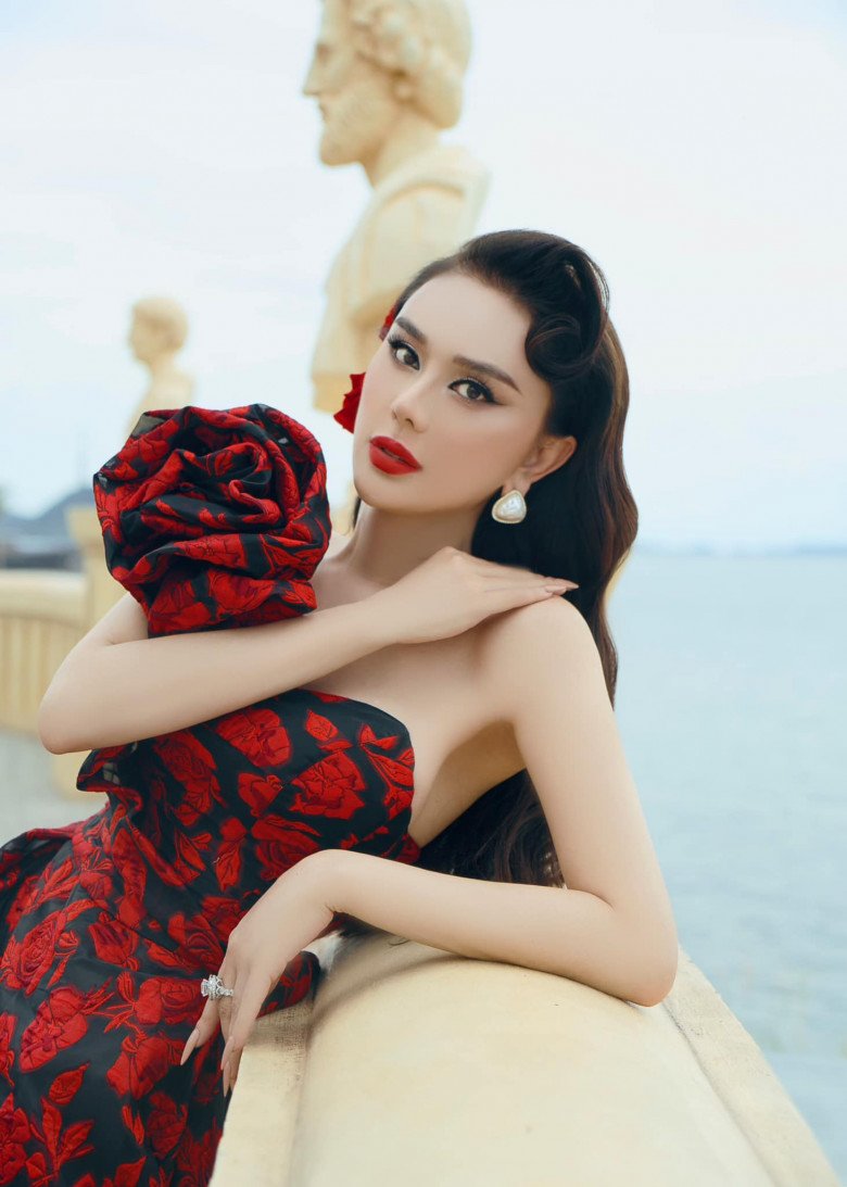 View - Xuất hiện Phạm Băng Băng Việt Nam da trắng môi trầm, chi tiền tỷ trùng tu, sửa mũi 2 lần mới đẹp