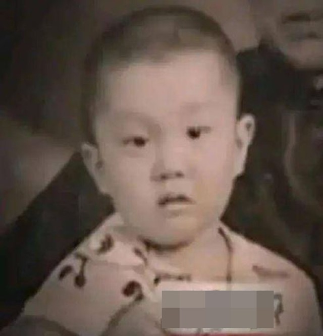 Con gái gặp người bán cá giống hệt bố, người đàn ông sững sờ khi nhận kết quả xét nghiệm ADN - 1