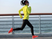 Lifestyle - Khi sử dụng áo khoác chạy bộ, cần lưu ý những điều sau để không gây hại cho sức khỏe, đặc biệt là các vấn đề về tim mạch