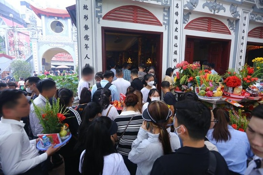 View - Tin tức 24h: Toàn cảnh vụ bắt cóc bé trai 7 tuổi đòi tiền chuộc 15 tỉ đồng