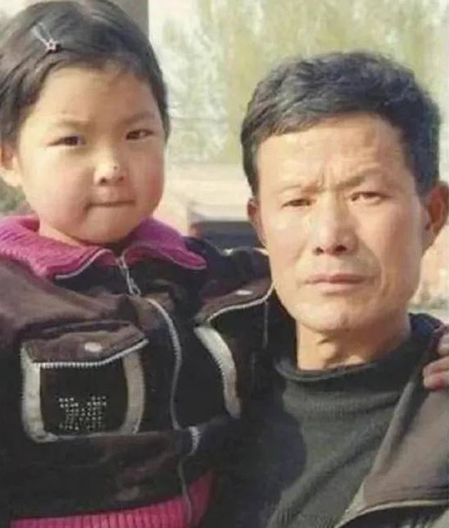 Bỏ rơi con gái 3 tháng tuổi, 16 năm sau người mẹ đến tìm, đòi hiến tủy cho con trai mình - 1