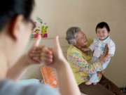 Bà bầu - Dắt lưng 4 tỷ, tôi vẫn vui vẻ vào viện dưỡng lão sau khi chăm 2 cháu nội lớn khôn