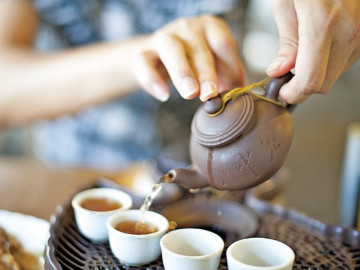 Mê uống trà mỗi ngày, người đàn ông phải thay thận để cứu tính mạng, bác sĩ tiết lộ 3 điều cấm kị để không mất thận