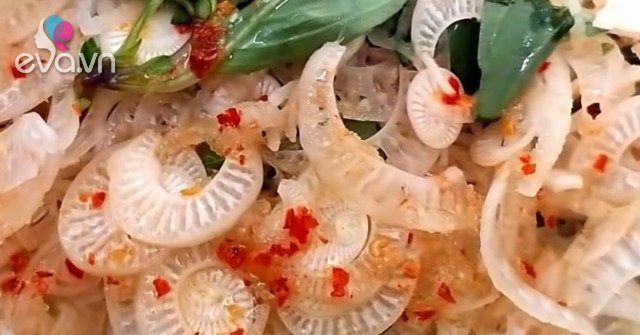 View - Thứ này xưa chỉ cho lợn, rất bổ mà ít người ăn, thái ra làm nộm ngon hơn thịt, khúc bé tí 250.000đ