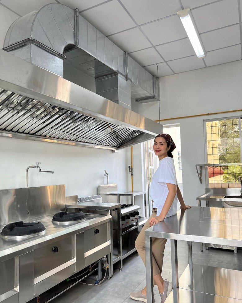 View - Là fan cứng của bánh mì nhưng Tăng Thanh Hà ăn mãi không béo, bí quyết nằm ở đồ ăn kèm!