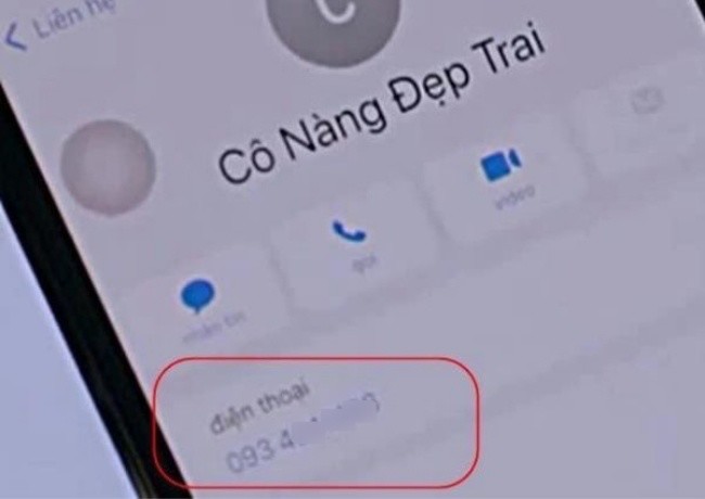 amp;#34;Sạnamp;#34; phim Việt trên sóng giờ vàng: Nhà nghèo đi vay tiền vẫn dùng điện thoại xịn, bệnh nguy kịch vẫn phải... đẹp - 7