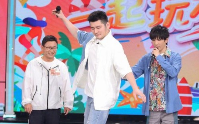 View - Tiền Phong - Tình cũ Tôn Lệ bị Đặng Siêu cạch mặt: Hào hoa ngang Huỳnh Hiểu Minh, giờ bị thóa mạ