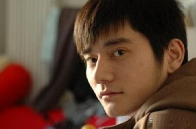 View - Tiền Phong - Tình cũ Tôn Lệ bị Đặng Siêu cạch mặt: Hào hoa ngang Huỳnh Hiểu Minh, giờ bị thóa mạ