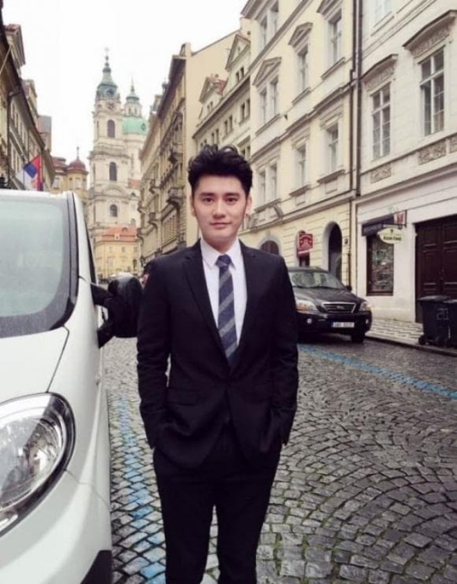 View - Tiền Phong - Tình cũ Tôn Lệ bị Đặng Siêu cạch mặt: Hào hoa ngang Huỳnh Hiểu Minh, giờ bị thóa mạ