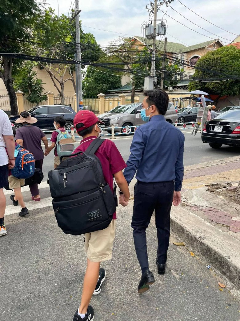 View - Từng bị balo nuốt chửng, con trai Cường Đô La thay đổi chóng mặt chỉ sau 1 năm nhờ gen mẹ Hồ Ngọc Hà