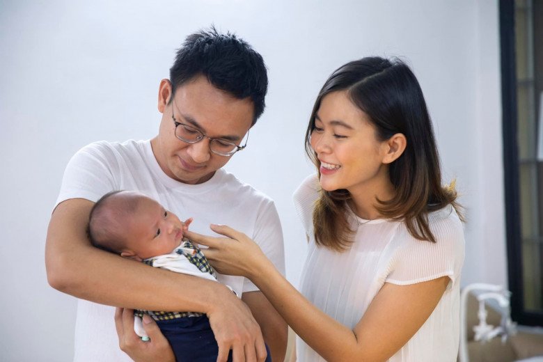 View - Á hậu Mâu Thủy: Thai kỳ suôn sẻ, sinh thường dễ dàng nhưng chăm con cực nhọc, nhiều lần khóc vì không biết dỗ con