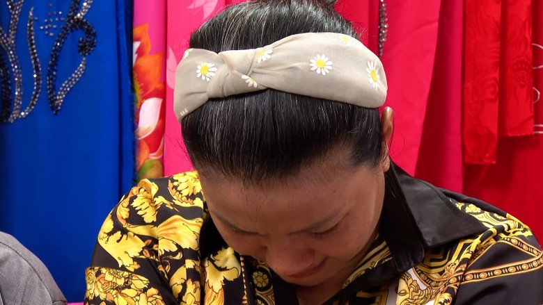 Cô từng trầm cảm, mắc bệnh tâm thần, điên dại đập phá đồ đạc, muốn tự tử.